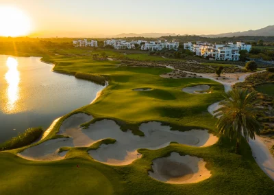 Fotografía aérea del hoyo 9 de Hacienda Riquelme Golf gestionado por GNK Golf
