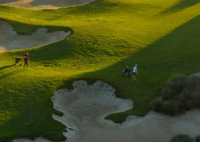 Fotografía aérea del hoyo 14 de Hacienda Riquelme Golf gestionado por GNK Golf