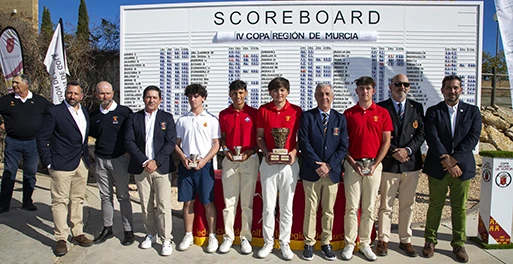 Los ganadores y autoridades de la Copa Región de Murcia